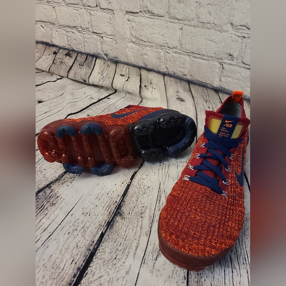 Mens 10.5 Nike Air Vapormax Flyknit - Picture 10 of 12